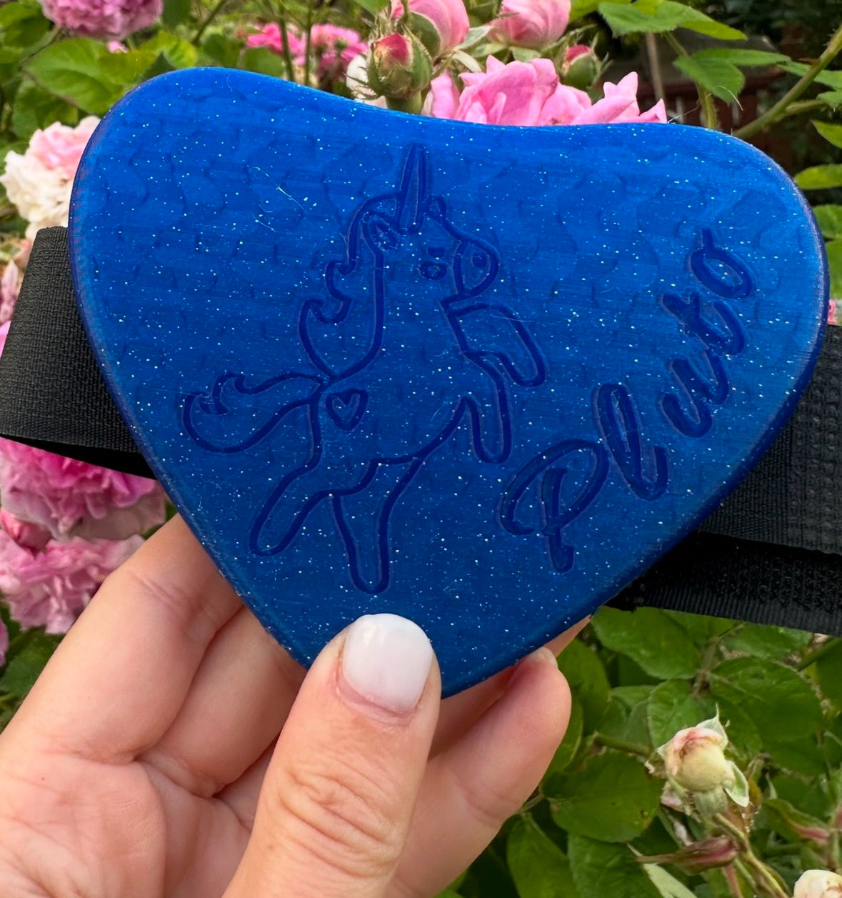 💗 Személyre szabható szív formájú lóvakaró – egyedi ajándék lovasoknak!