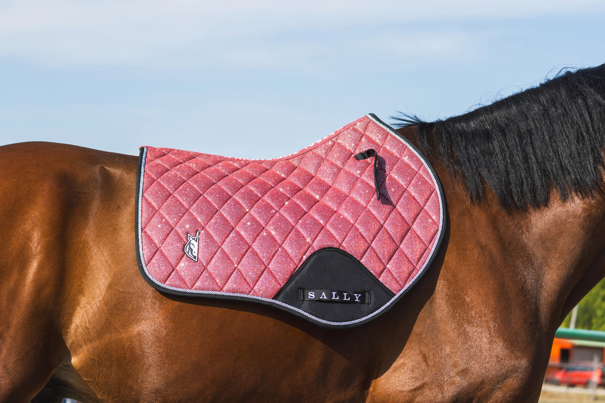 Color-changing "Startdust" saddle pad