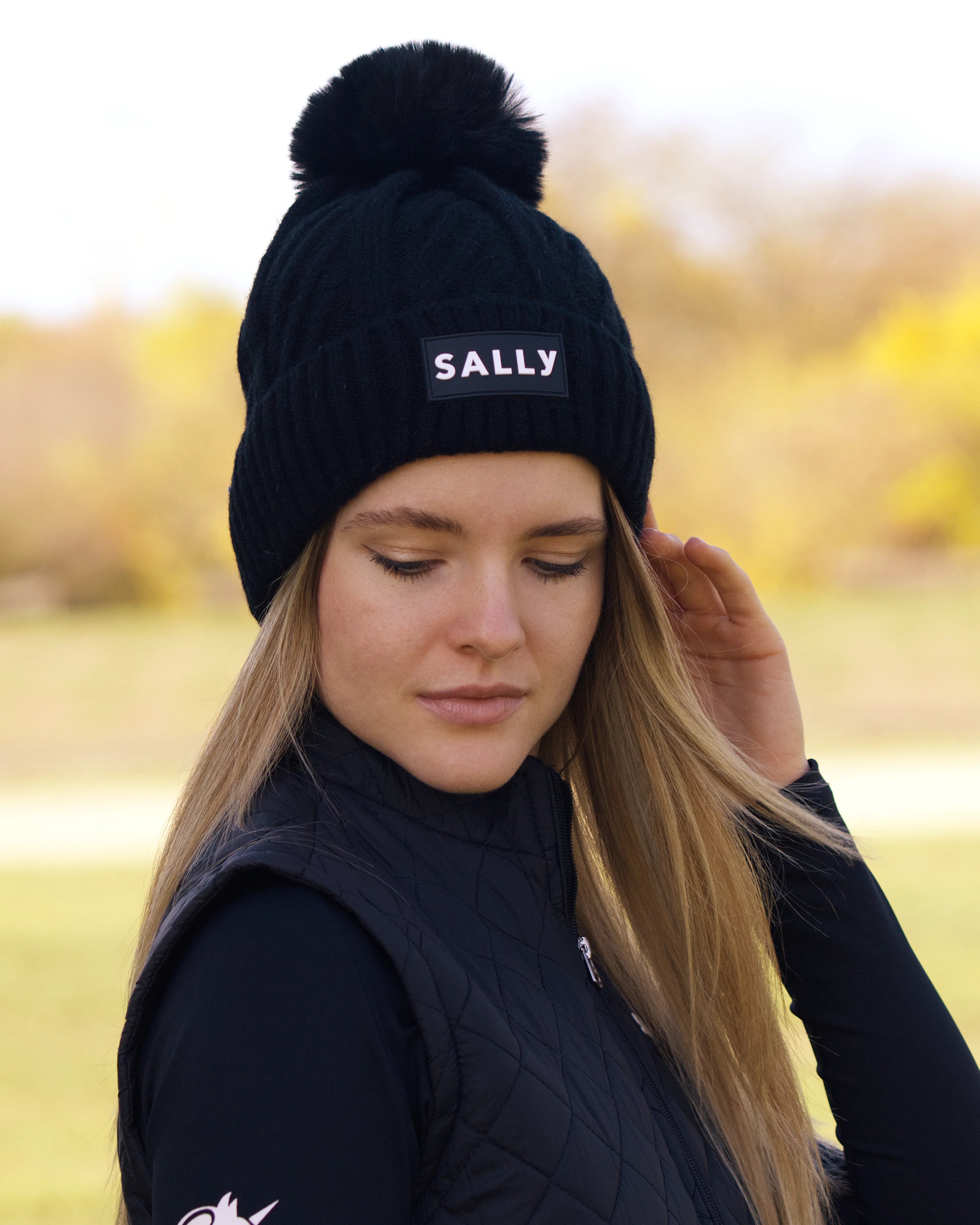 Bojtos Gyapjú Télisapka-Fekete