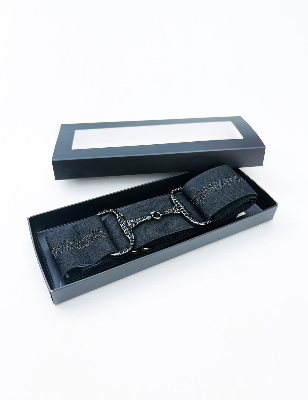 Fekete - fekete strasszköves zablás öv