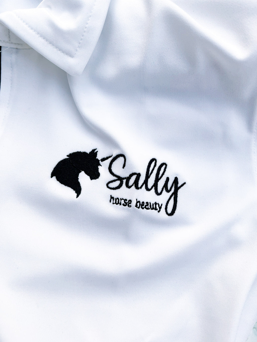 Sally lovagló póló fehér