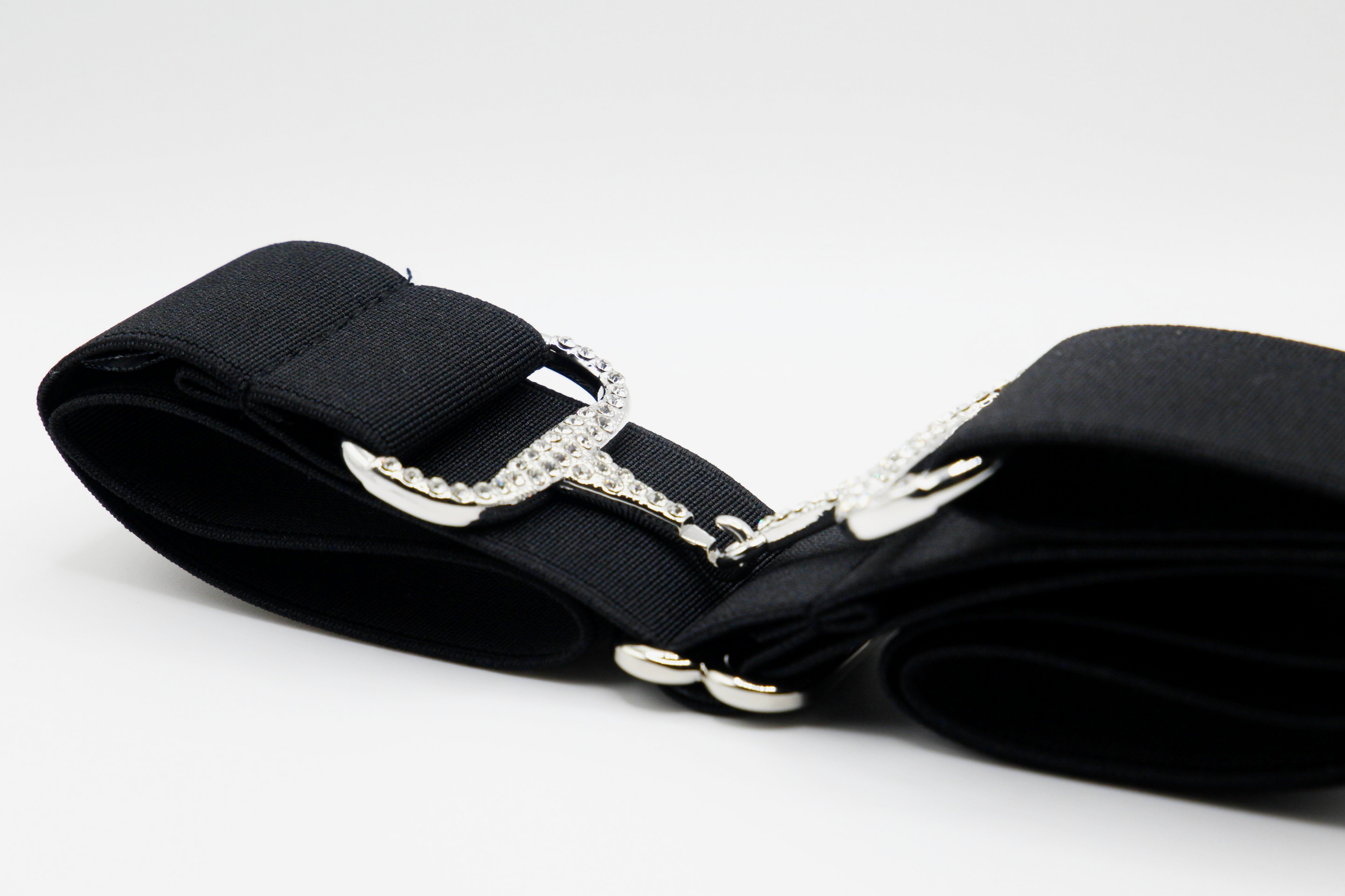 Fekete-strasszköves elasztikus zablás öv